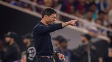 تقرير مفصل.. أسباب إقالة تشابي ألونسو من تدريب الفريق